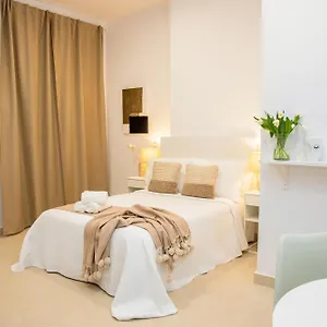 https://apartamentos-la-tahona.hotelsincadiz.net
